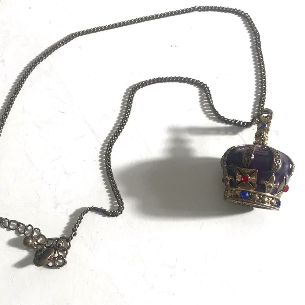 Vintage Regal Crown Pendant Necklace in Purple and Gold-Tone